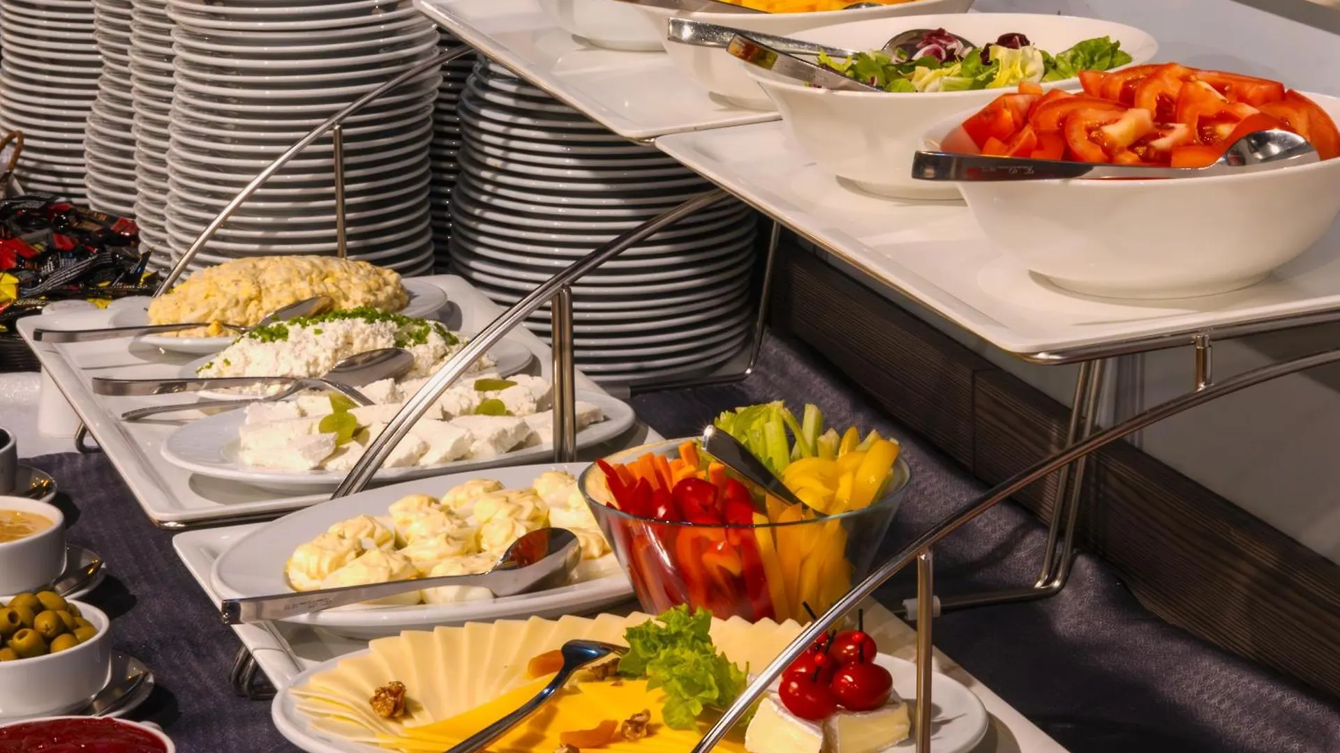 Hit Apartments Varşova Apart Otel