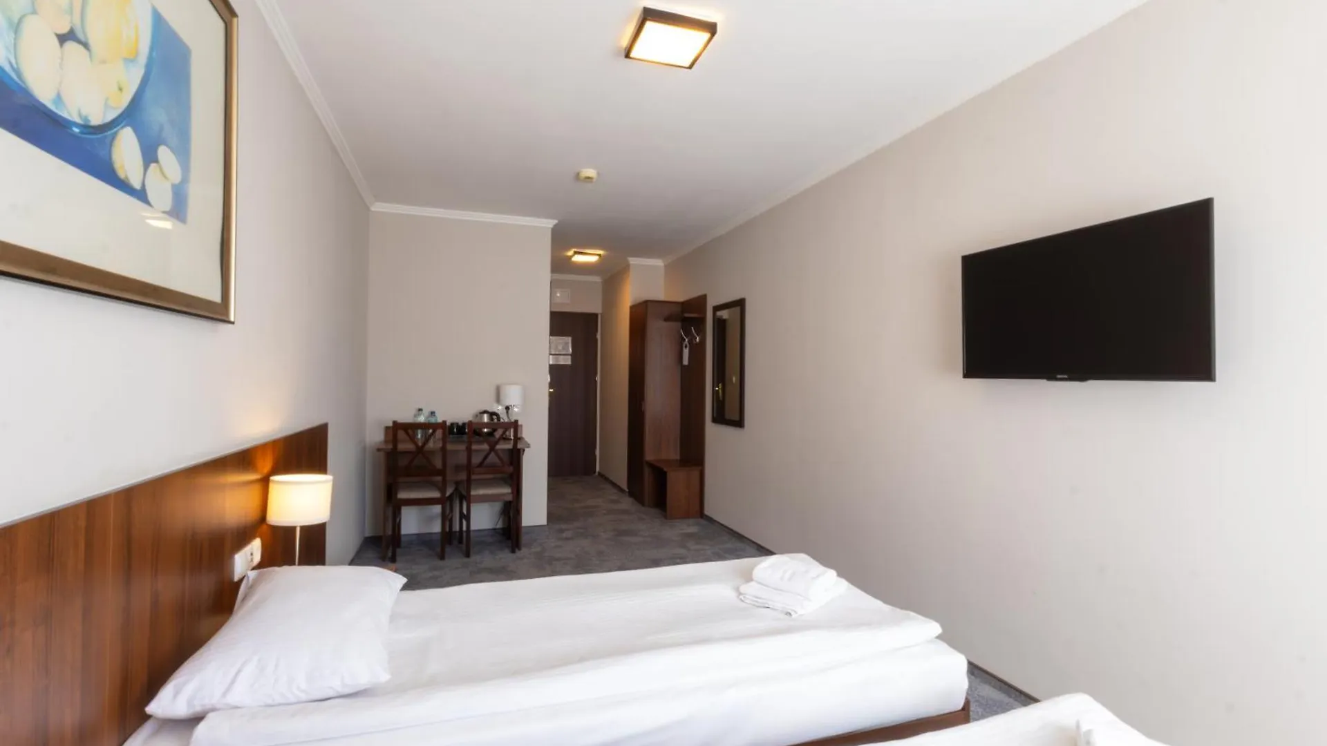 Hit Apartments Varşova 2*,  Polonya
