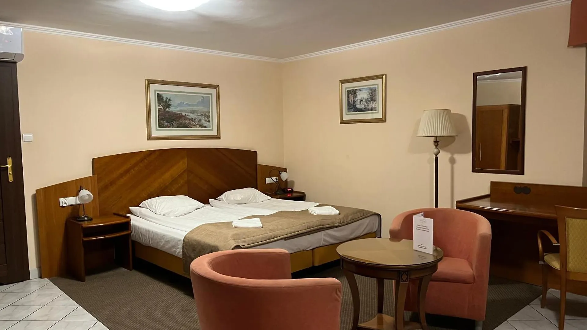 Aparthotel Hit Apartments Warsaw