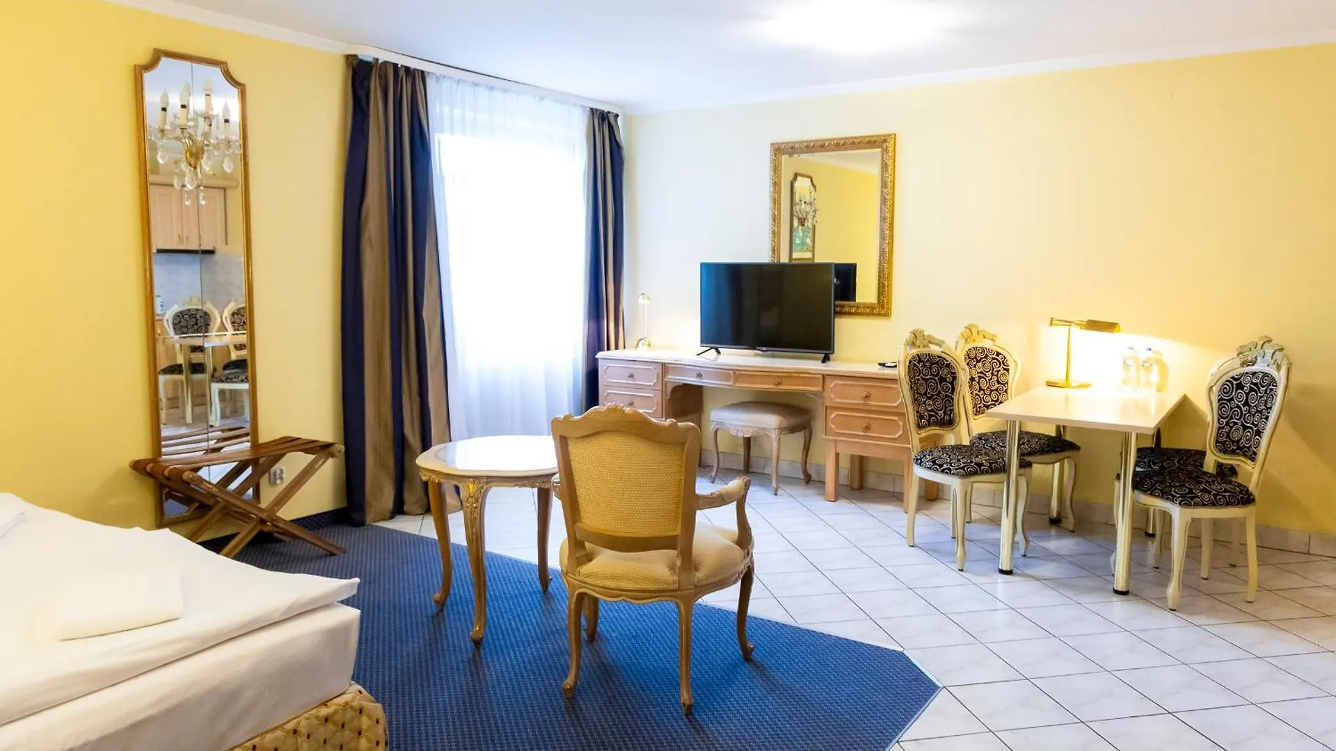 ** Aparthotel Hit Apartments Warschau Polen