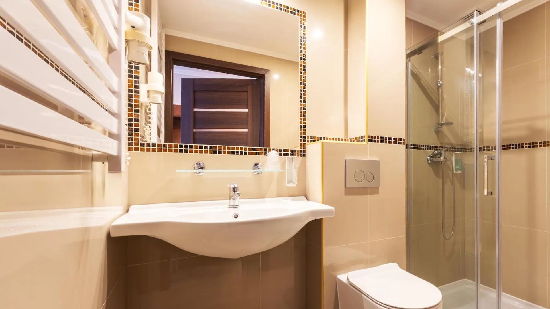 ** Aparthotel Hit Apartments Warschau Polen