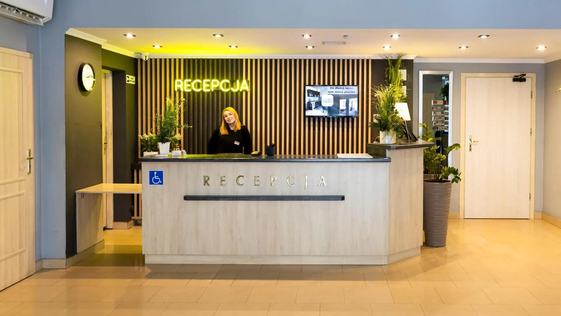 Hit Apartments Warsaw Aparthotel